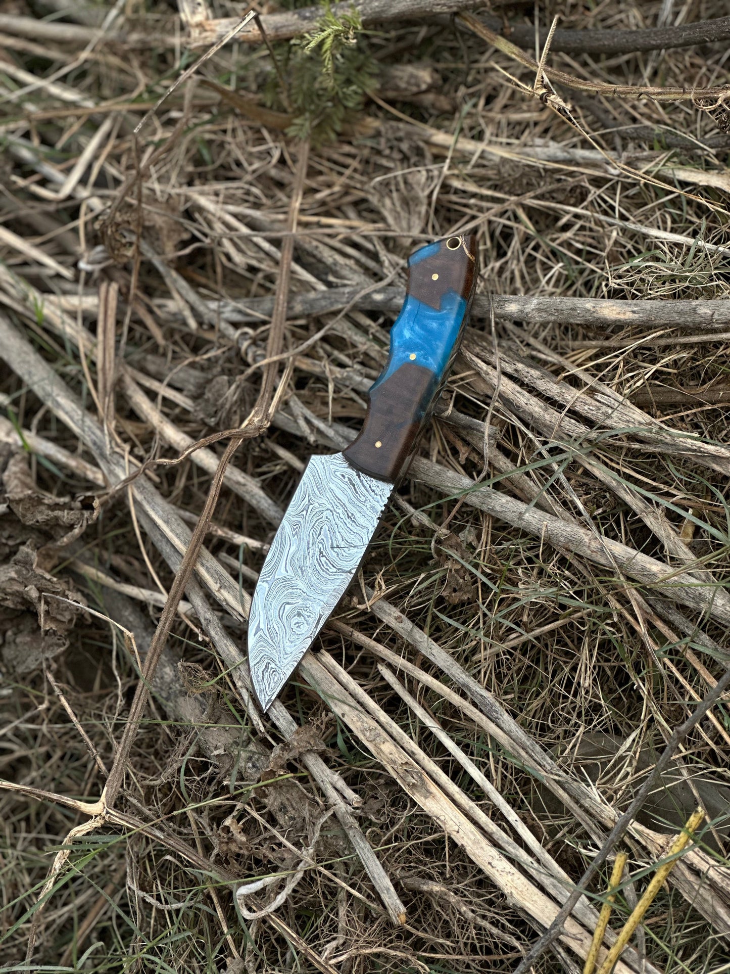 Gutting Knives – 10" Damascus Steel Blade with Rosewood or Resin Handle & Leather Sheath