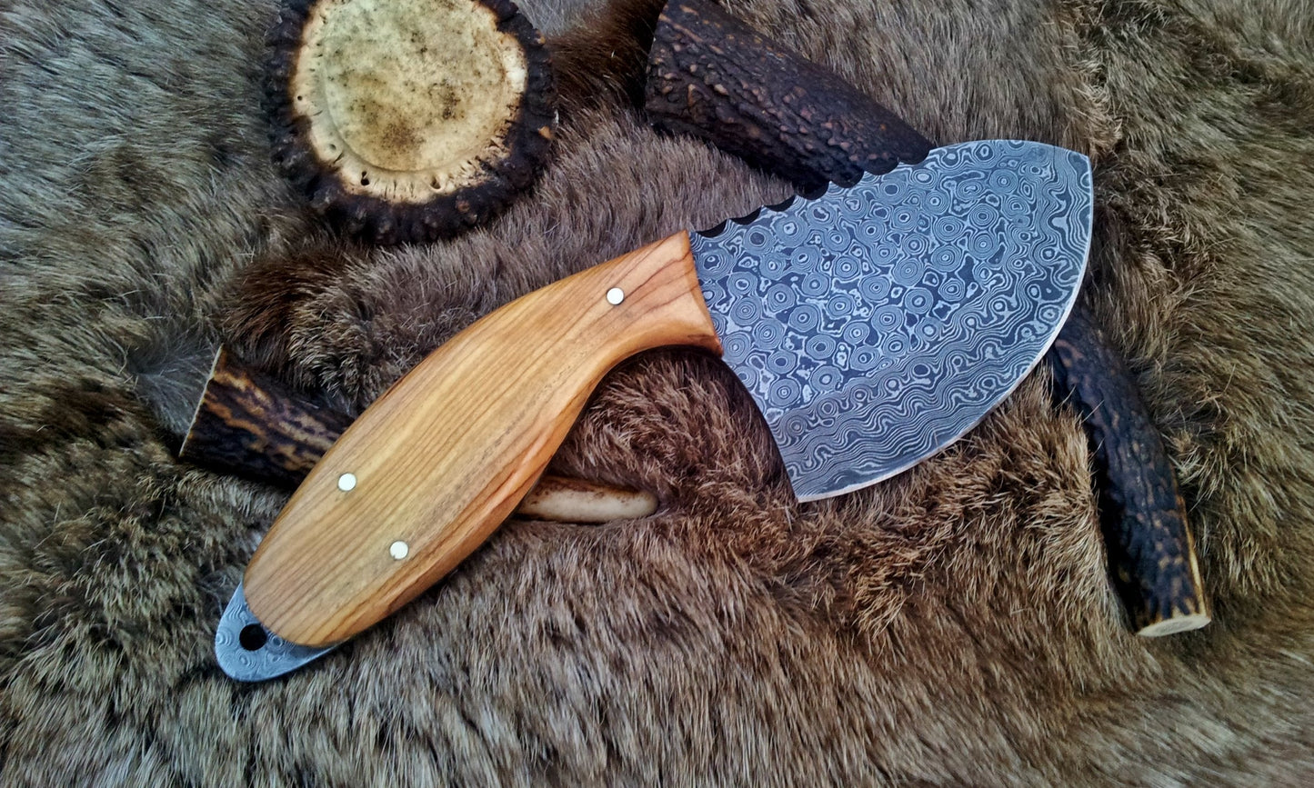 Raindrops Damascus Steel Gut Hook Skinning Knife – 9 Inch Overall Length with Olive Wood Handle