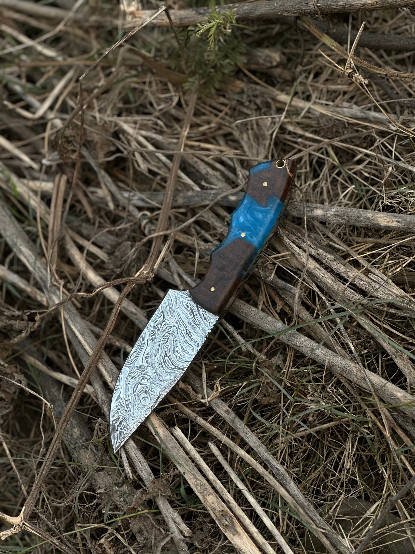Gutting Knives – 10" Damascus Steel Blade with Rosewood or Resin Handle & Leather Sheath
