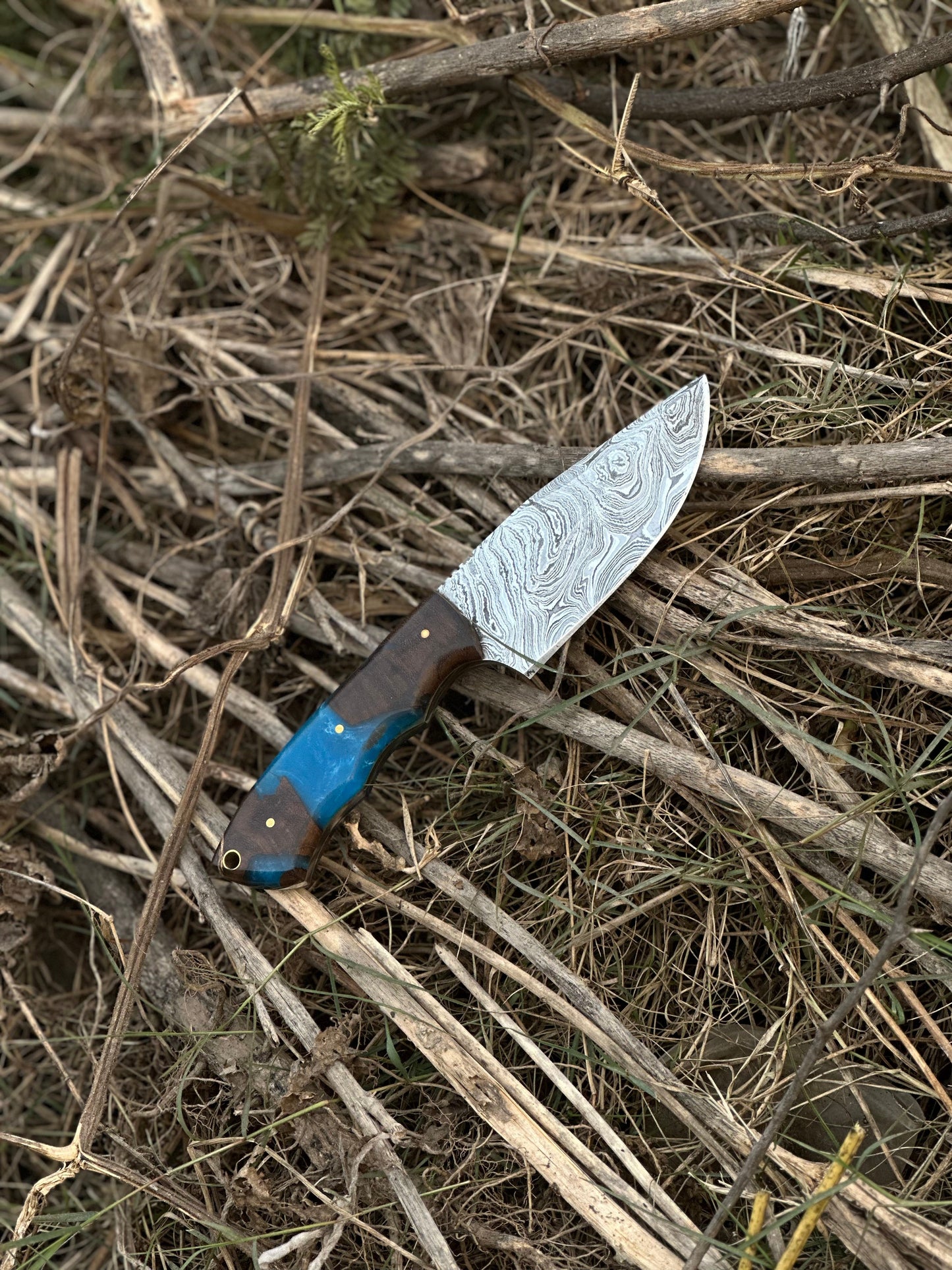 Gutting Knives – 10" Damascus Steel Blade with Rosewood or Resin Handle & Leather Sheath