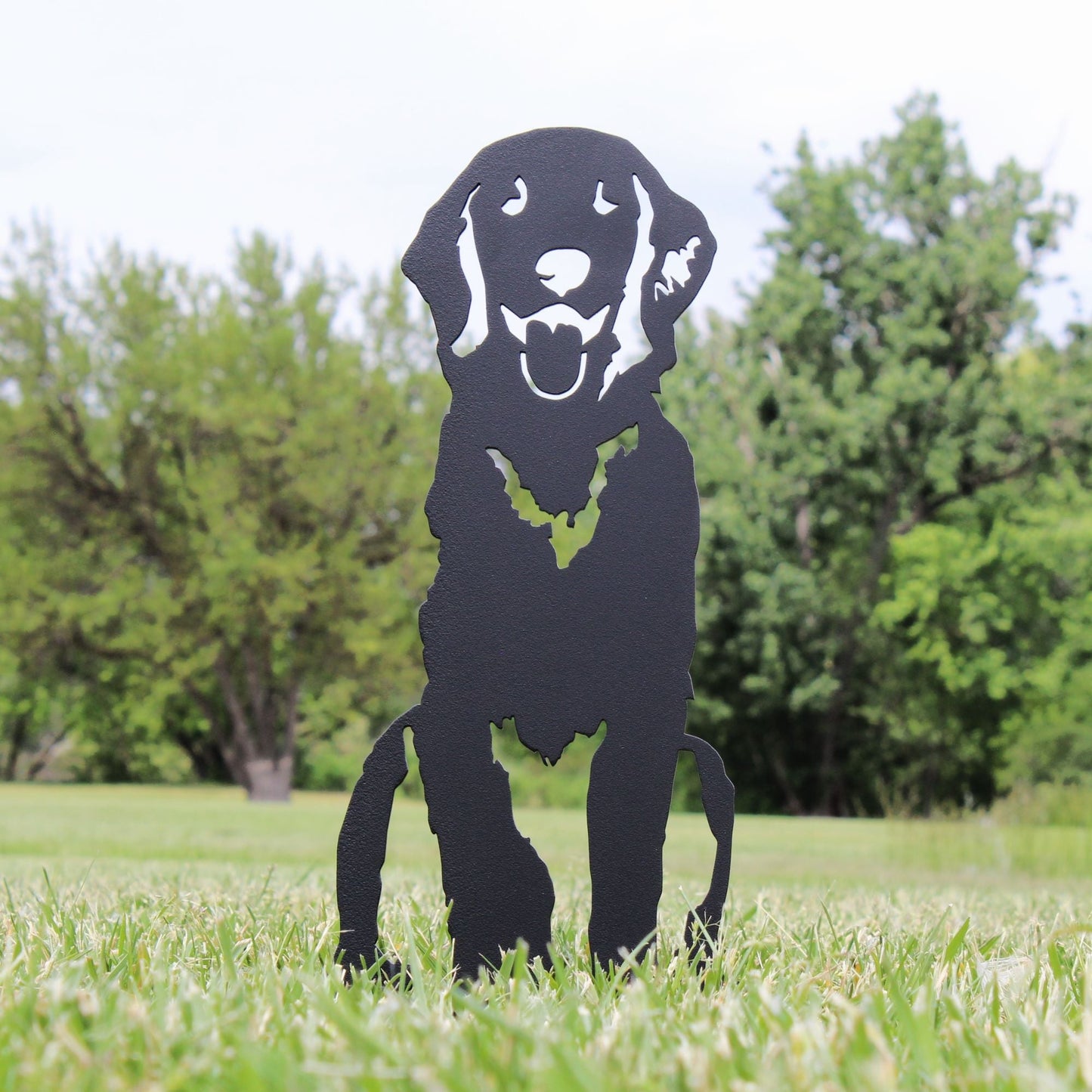Golden Retriever Sitting Metal Art – Handcrafted Dog Décor