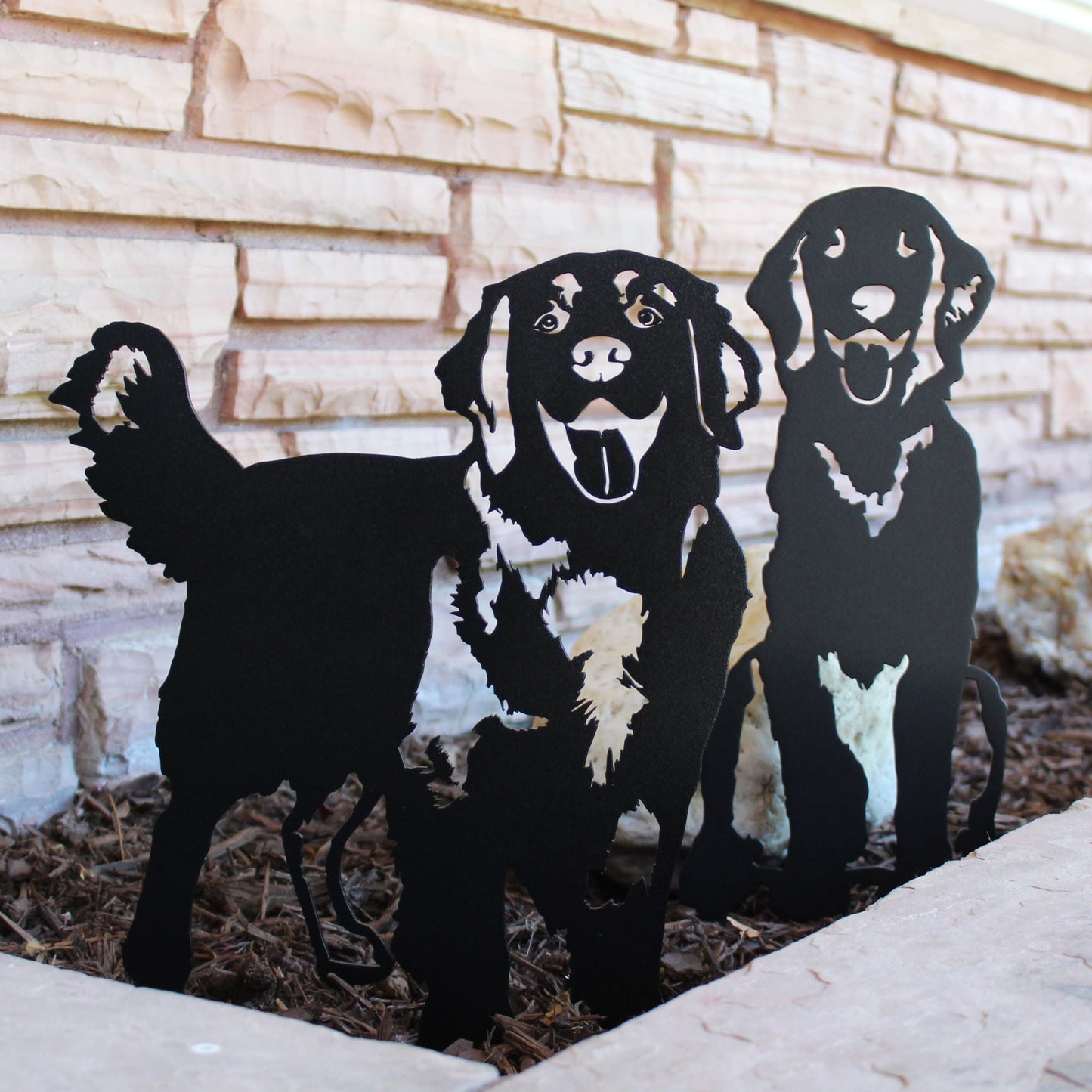 Golden Retriever Sitting Metal Art – Handcrafted Dog Décor