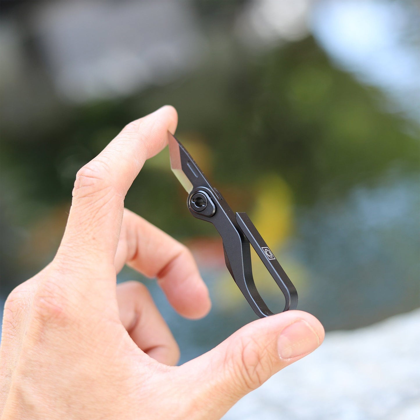KLIP BLACK: Aluminum Knife & EDC Suspension Hook