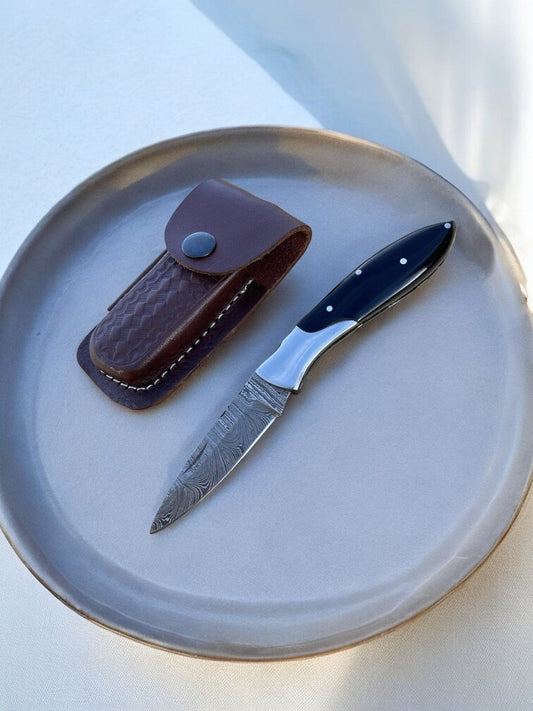 best folding hunting knife | Leather Case