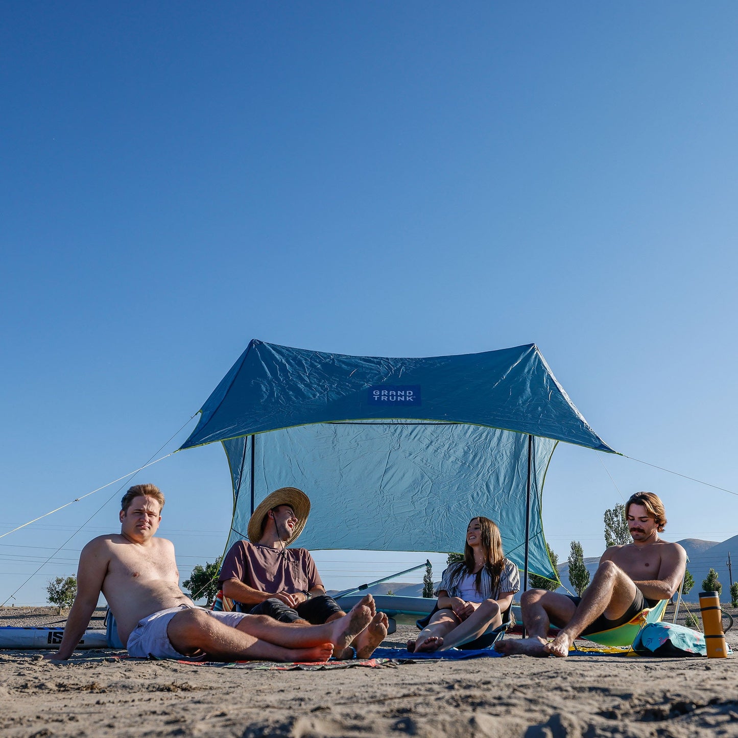 Grand Trunk ShadeCaster 4 Person Sunshade