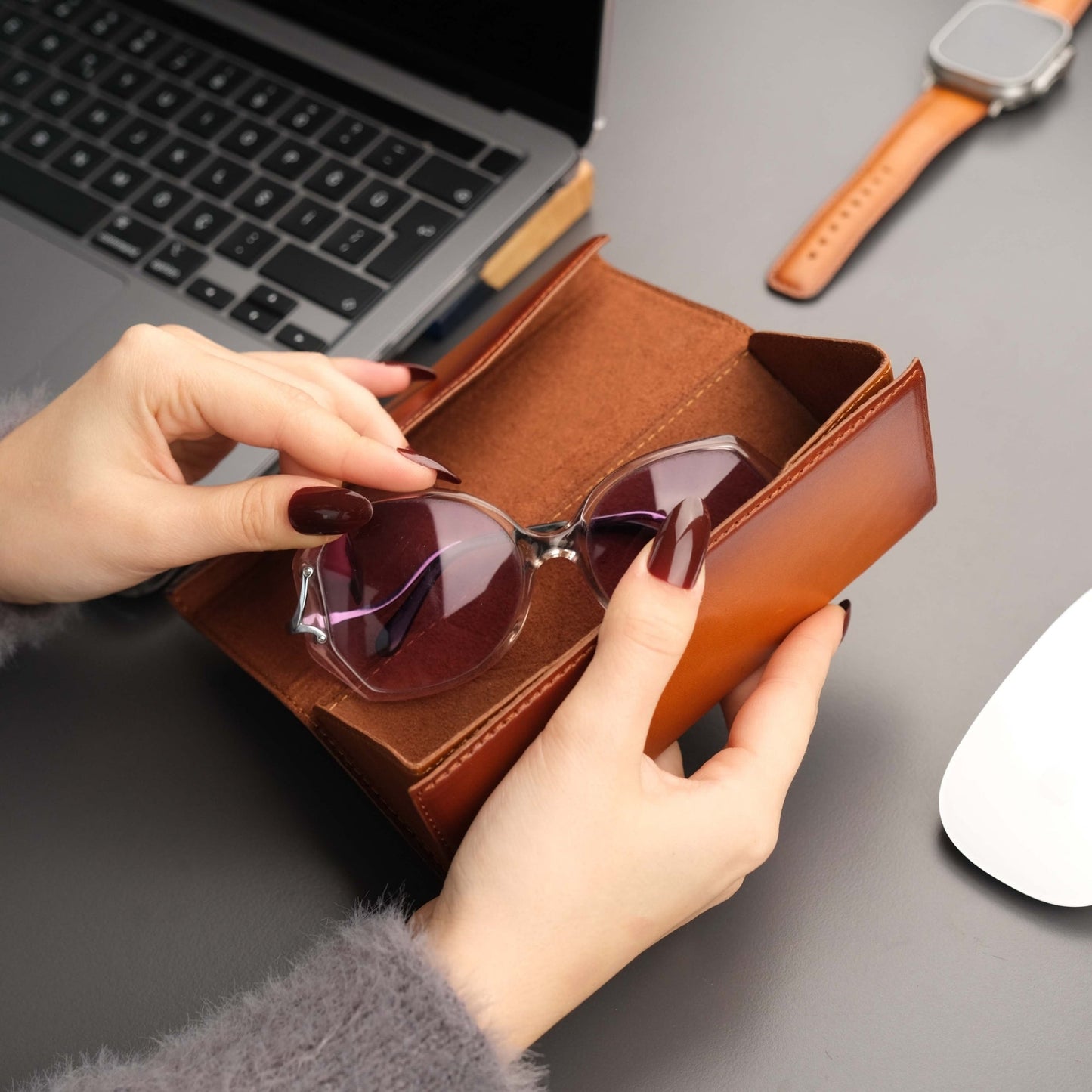 Triangle Leather Glasses Case – Vintage Eyewear Holder